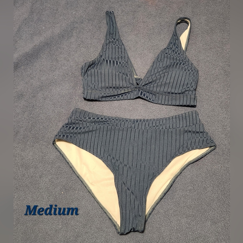 Bathing suit